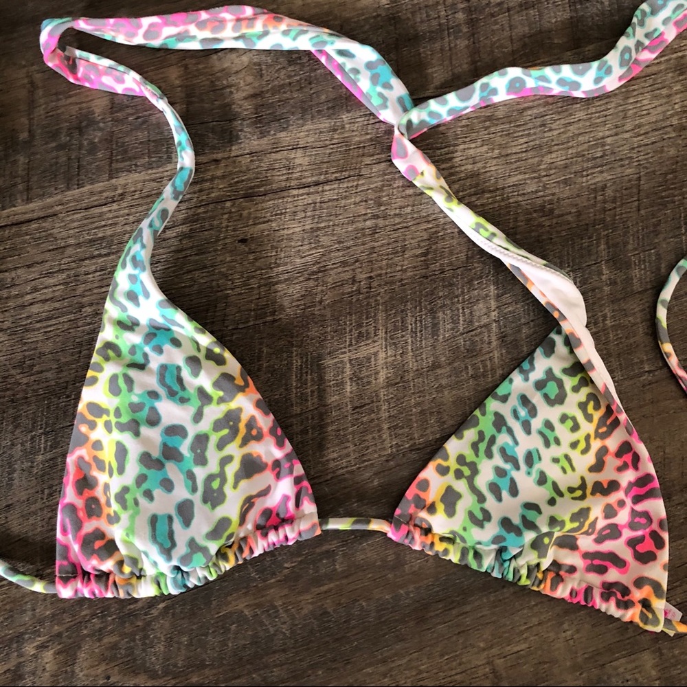 victoria secret swim top!